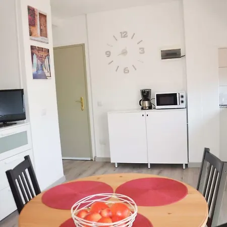 Sunshine Apartament *